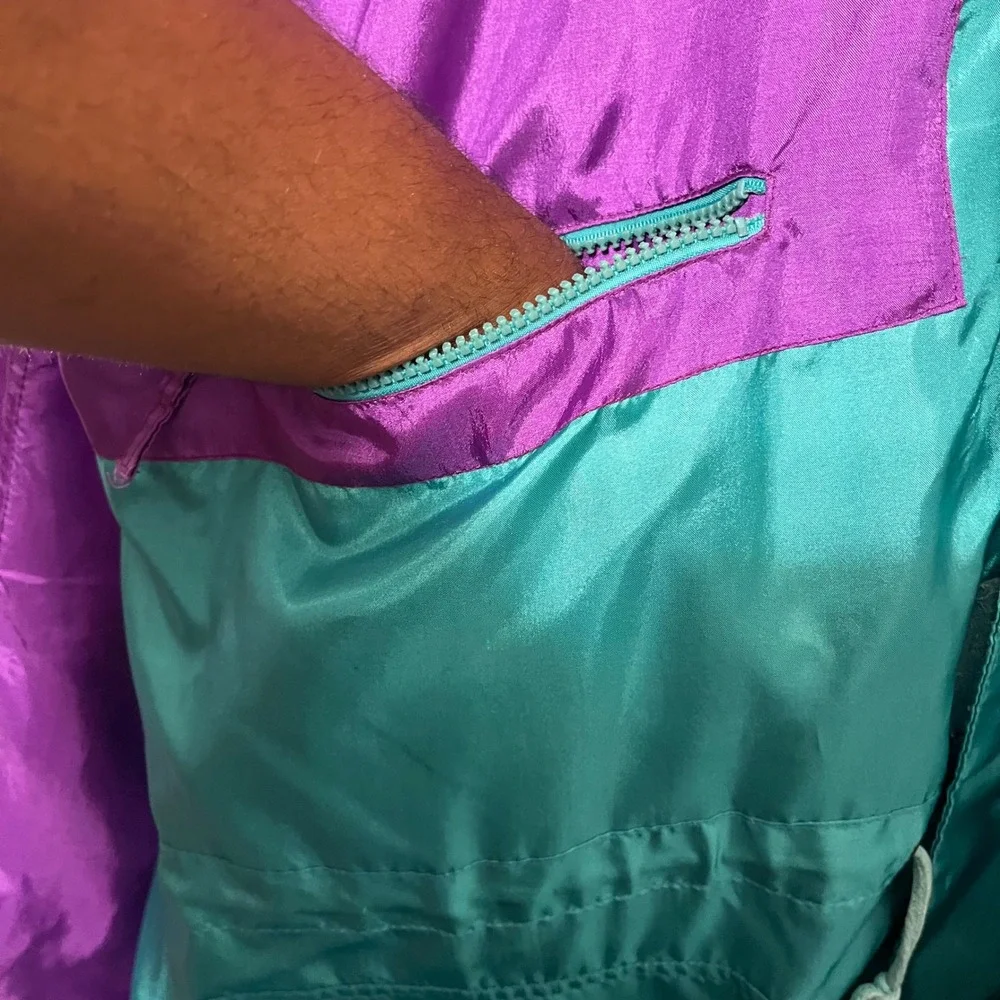 RARE Vintage Nike SWOOSH Spell out tag 90's Windbreaker colorblock hooded jacket